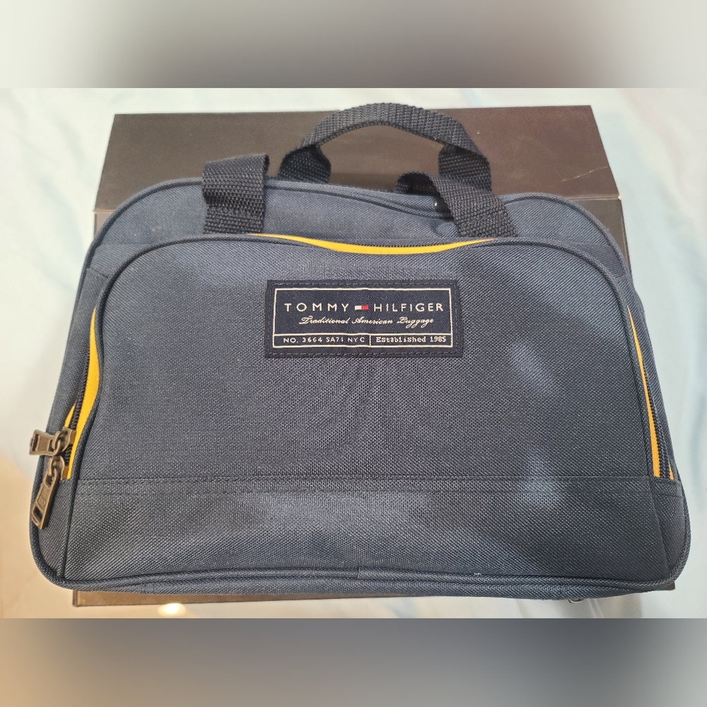 Tommy Hilfiger Organizer